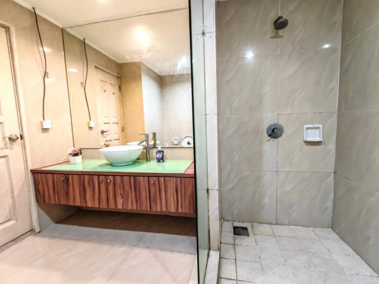 Pangsapuri Parkview Serviced Twin Tower